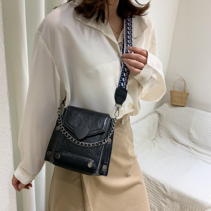Women's U Leather Crossbody Bag